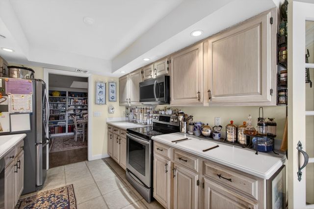 500 Ocean Drive E-11b, Juno Beach, FL 33408