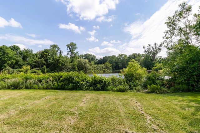 30046 Westlake Drive, Elkhart, IN 46514
