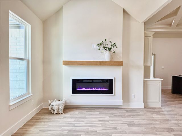 2500 Lakeridge Drive, Granbury, TX 76048