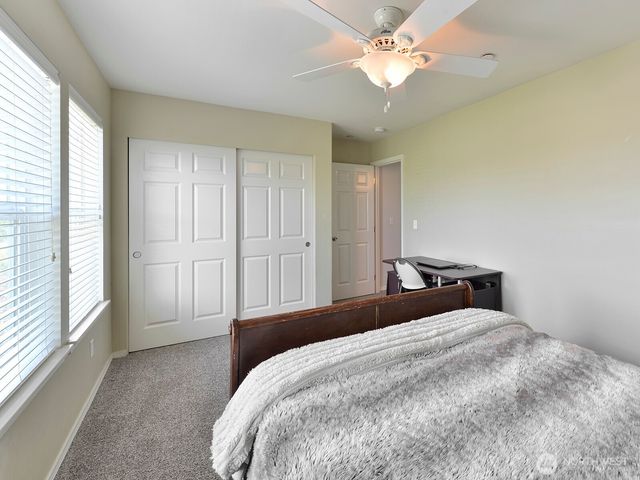 3073 Hoffman Hill Boulevard, Dupont, WA 98327