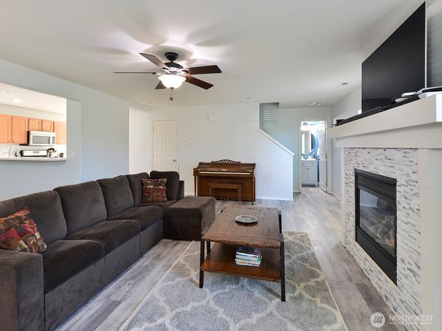 3073 Hoffman Hill Boulevard, Dupont, WA 98327
