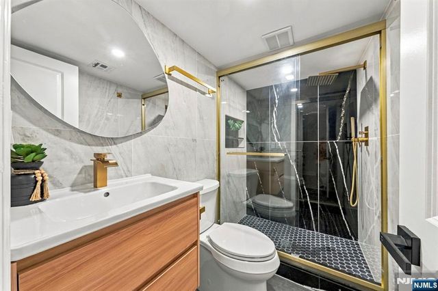 99 Park Avenue, North Arlington, NJ 07031