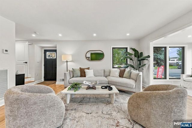 99 Park Avenue, North Arlington, NJ 07031