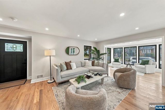 99 Park Avenue, North Arlington, NJ 07031