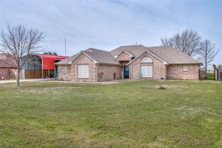1304 Squires Lane, Krugerville, TX 76227