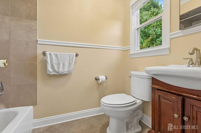 49 Ochs Avenue, Milltown, NJ 08850