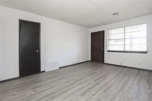 24 SW 54th, Oklahoma City, OK 73109