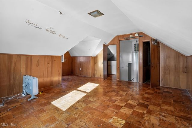 3559 Lloyd Road, Cleveland, OH 44111