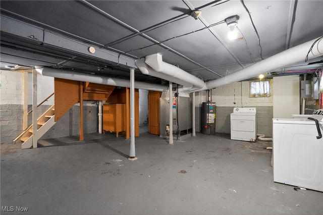 3559 Lloyd Road, Cleveland, OH 44111