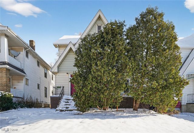 3559 Lloyd Road, Cleveland, OH 44111