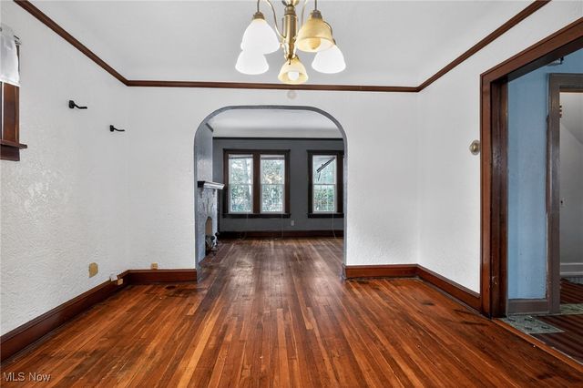 3559 Lloyd Road, Cleveland, OH 44111