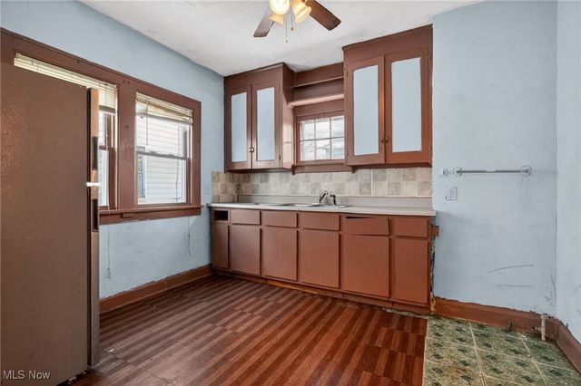 3559 Lloyd Road, Cleveland, OH 44111