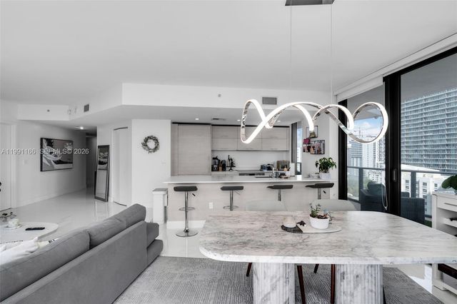 1300 S Miami Ave 1601, Miami, FL 33130