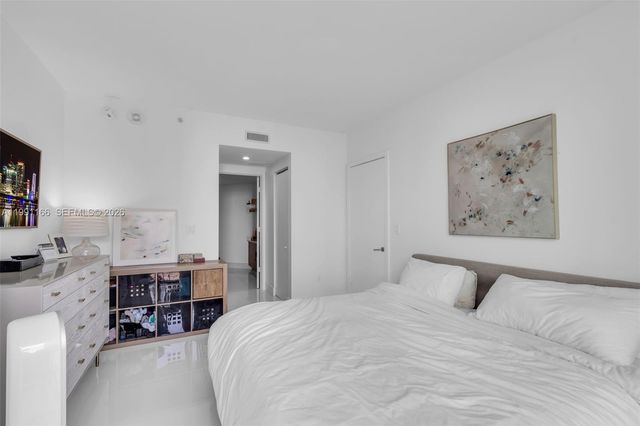 1300 S Miami Ave 1601, Miami, FL 33130