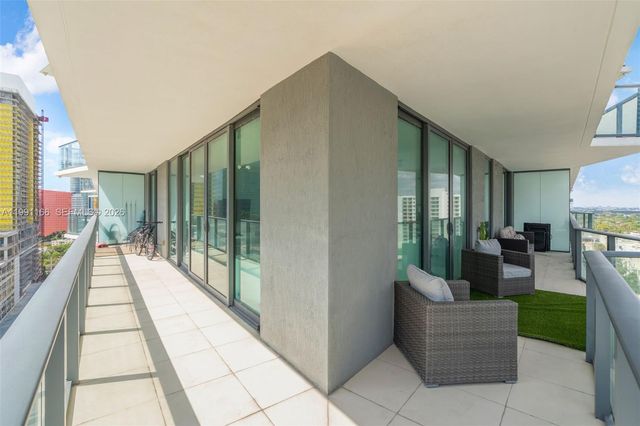 1300 S Miami Ave 1601, Miami, FL 33130