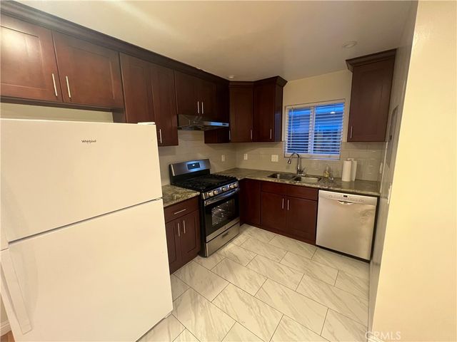 5221 Camellia Ave B, Temple City, CA 91780