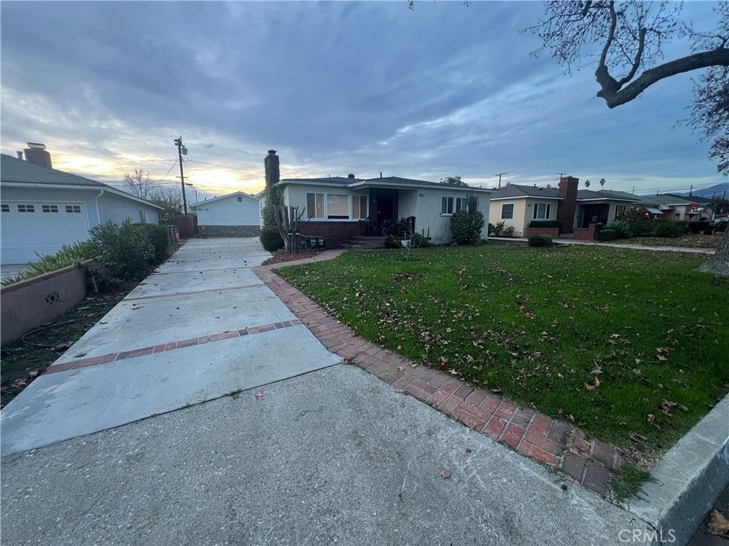 5221 Camellia Ave B, Temple City, CA 91780