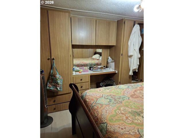3950 COBURG Rd 3, Eugene, OR 97408