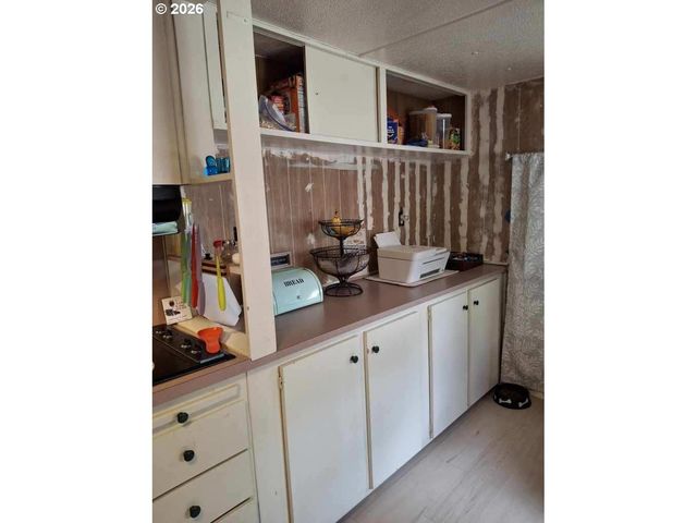 3950 COBURG Rd 3, Eugene, OR 97408