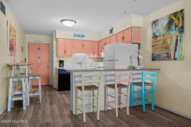 301 E Commerce Way 110, Atlantic Beach, NC 28512