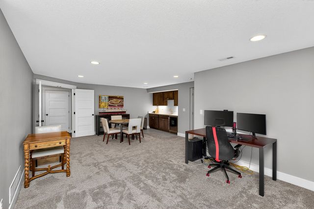 2512 NW 40th Street, Ankeny, IA 50023