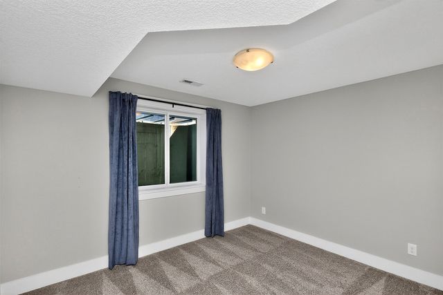 2512 NW 40th Street, Ankeny, IA 50023