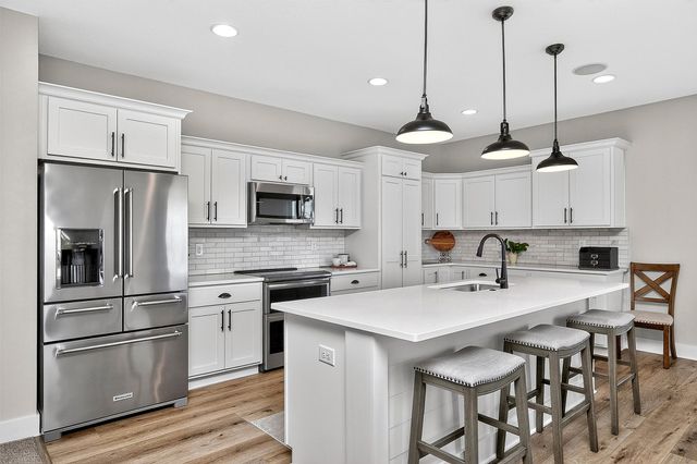 2512 NW 40th Street, Ankeny, IA 50023