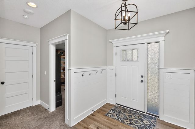 2512 NW 40th Street, Ankeny, IA 50023