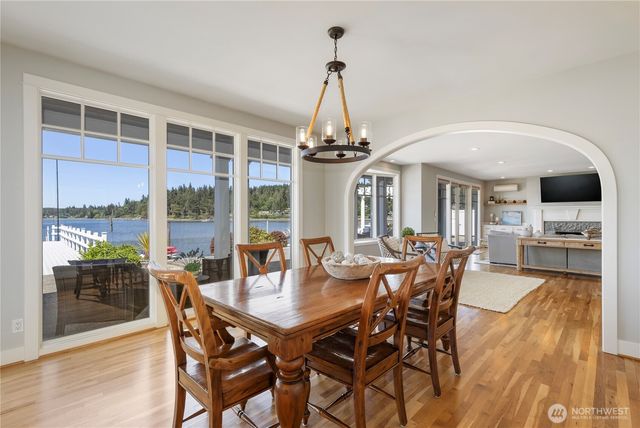 7178 NE William Rogers Road, Indianola, WA 98342