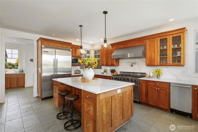 7178 NE William Rogers Road, Indianola, WA 98342