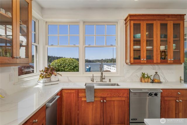 7178 NE William Rogers Road, Indianola, WA 98342