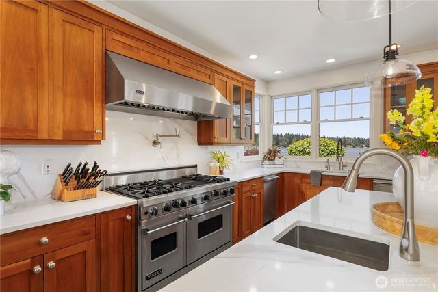 7178 NE William Rogers Road, Indianola, WA 98342