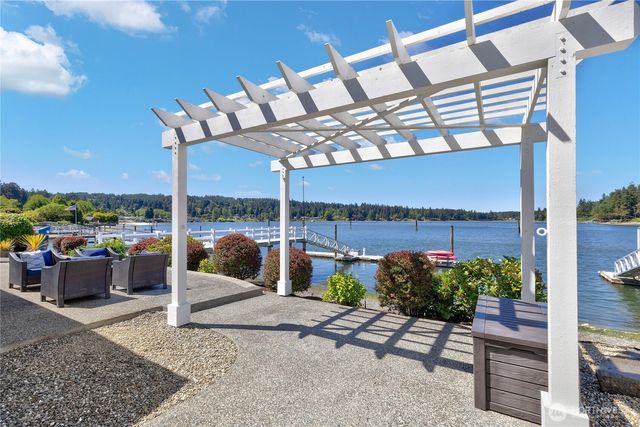 7178 NE William Rogers Road, Indianola, WA 98342