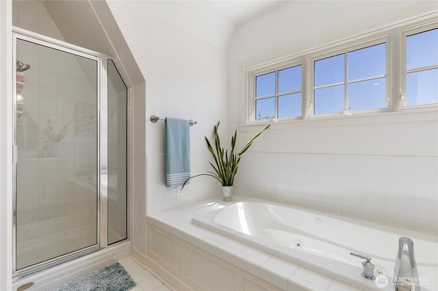 7178 NE William Rogers Road, Indianola, WA 98342