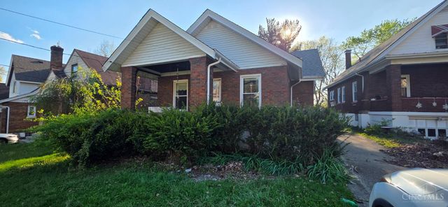 743 Clanora Drive, Cincinnati, OH 45205