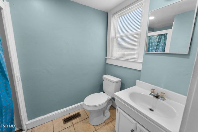 615 Buckner Street, Bristol, VA 24201