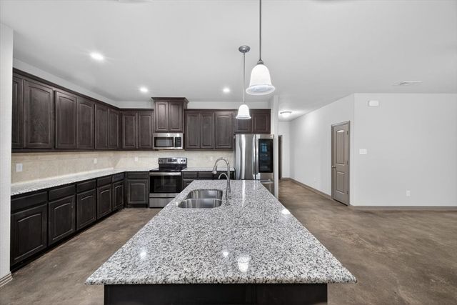 108 La Arroya Drive, Weatherford, TX 76088