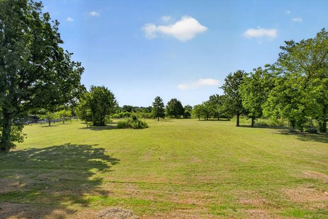 108 La Arroya Drive, Weatherford, TX 76088