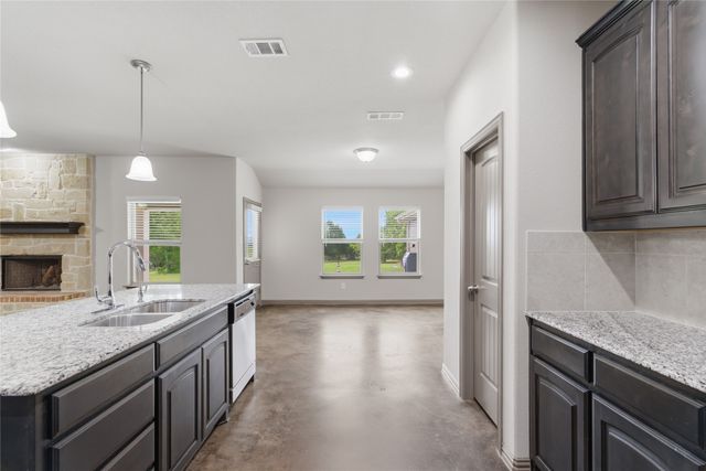 108 La Arroya Drive, Weatherford, TX 76088