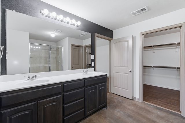 108 La Arroya Drive, Weatherford, TX 76088