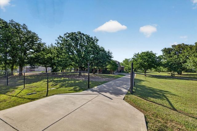108 La Arroya Drive, Weatherford, TX 76088