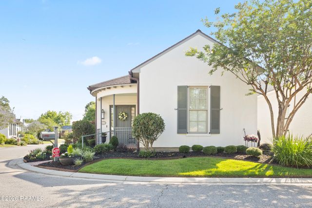 300 Edgehill Circle, Lafayette, LA 70508