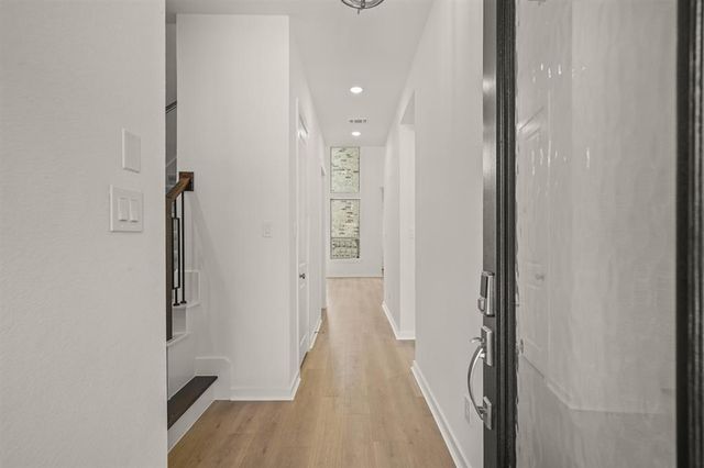 332 Fields Lane, Montgomery, TX 77316