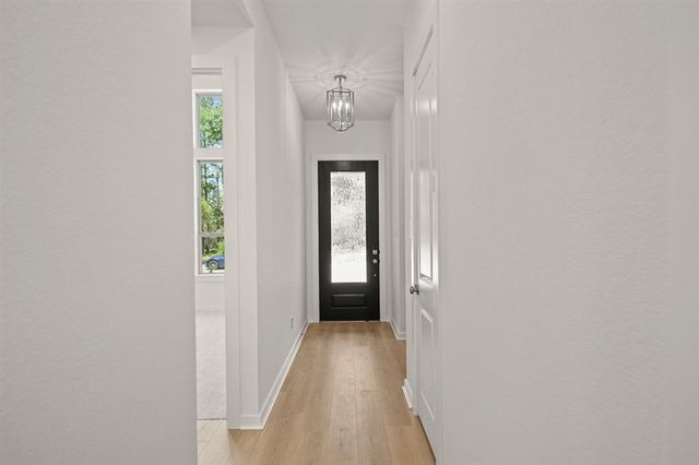 332 Fields Lane, Montgomery, TX 77316