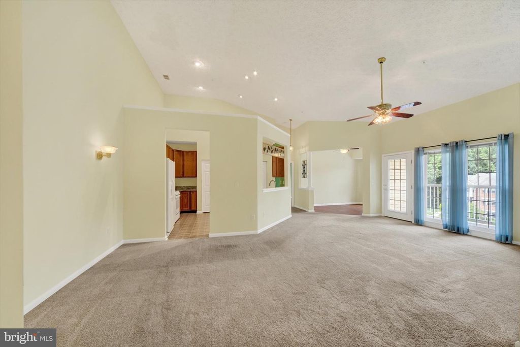 Image 11 of property listing at 105-K SUNSHINE CT #K, Forest Hill, MD 21050