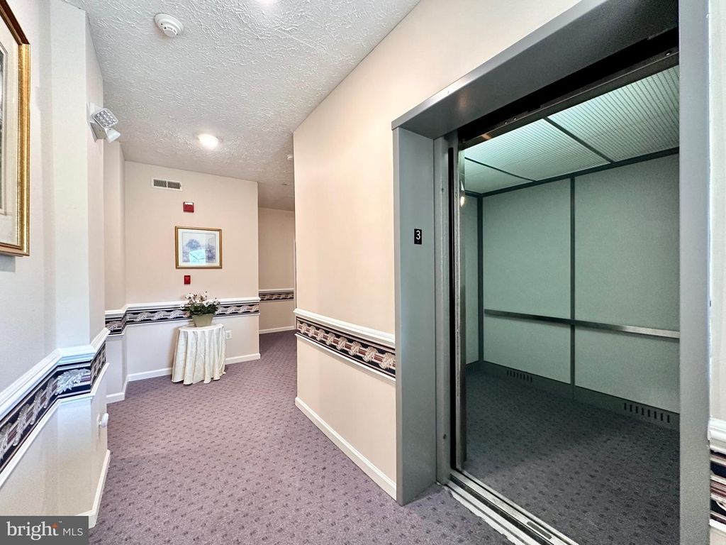 Image 6 of property listing at 105-K SUNSHINE CT #K, Forest Hill, MD 21050