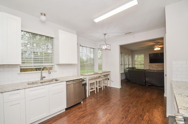 1903 Tall Gum Drive, Fresno, TX 77545