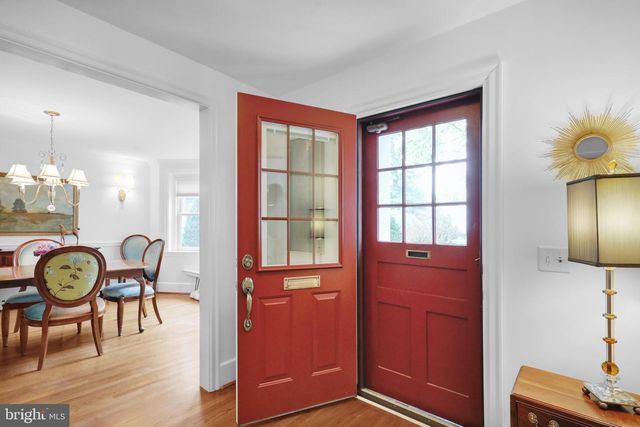 1323 QUARRY LN, Lancaster, PA 17603