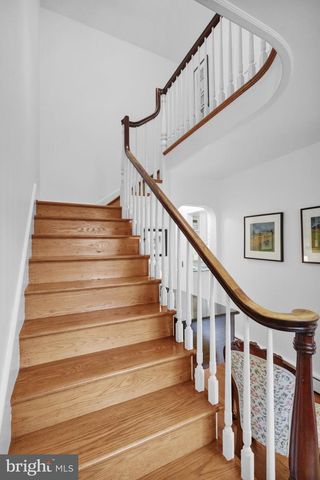 1323 QUARRY LN, Lancaster, PA 17603