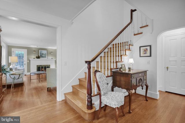 1323 QUARRY LN, Lancaster, PA 17603